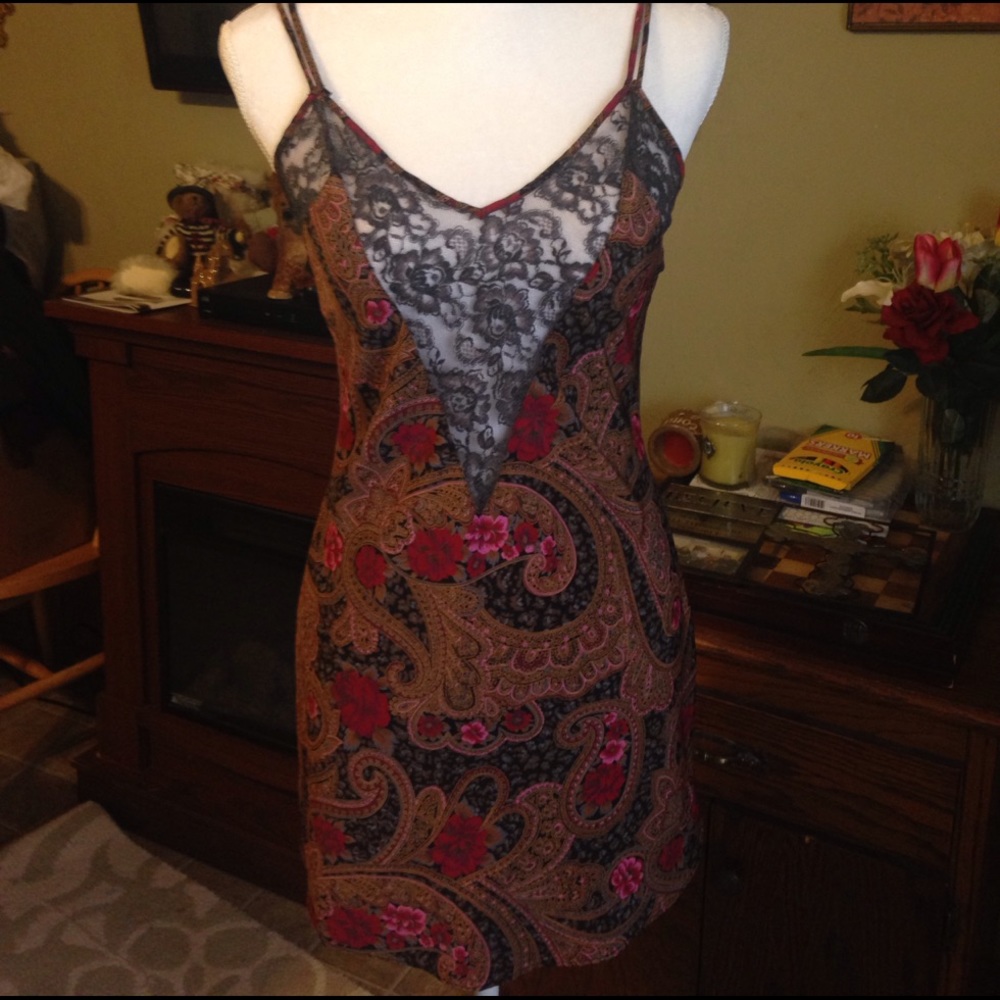 Beautiful nightgown from Victoria's Secret. Sz S